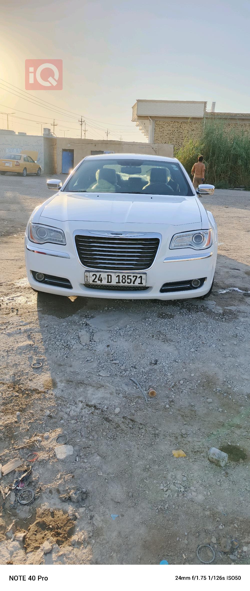 كرايسلر 300